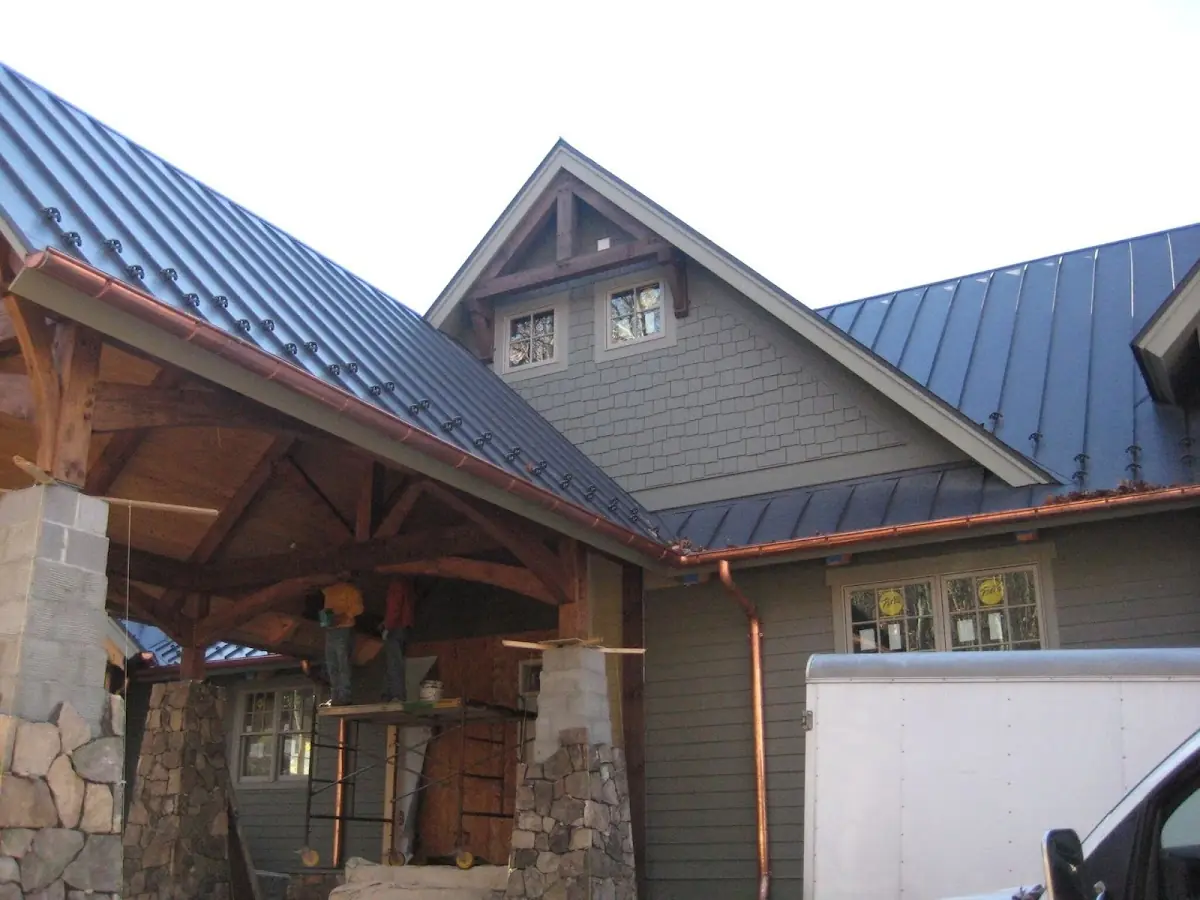 Craftsman Roofing team delivering quality roofing work in Galaxie